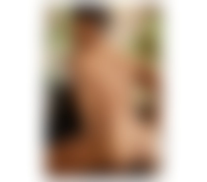  Gay massage North West London West Acton Station - North West London - Photos for Brazilian brunette, big, available for top massage.