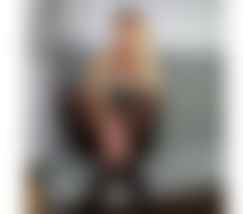 Escorts West Yorkshire Bradford - Photos for Happy new year xx come to me now