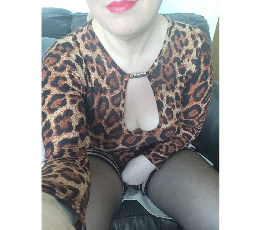 Adult Entertainment Halton Widnes - Halton - Photos for Bee Hairy MILF ENGLISH 07542899163 £2 @ min 💋💋💋