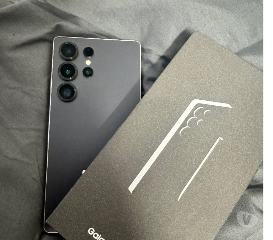 Mobile Phones Essex Chelmsford - Photos for Samsung Galaxy S25 Ultra – 256GB – Black – Like New