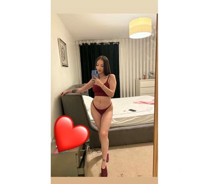 Escorts and Massages Canary Wharf East London - Photos for Laura NEW Party ❤️