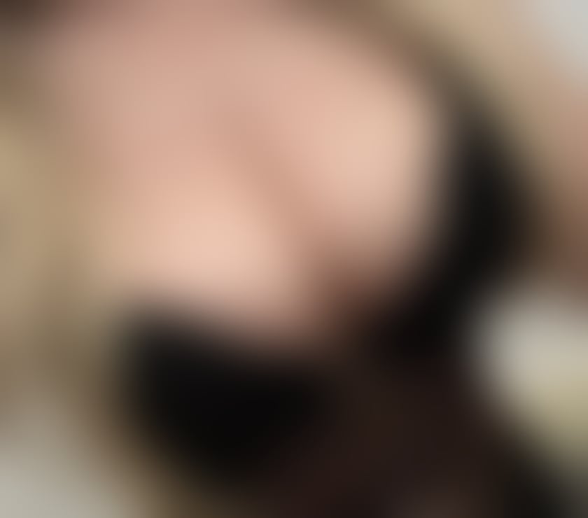 Escorts Bradford City Centre Bradford - Photos for Big boobs party only Outcall in Bradford