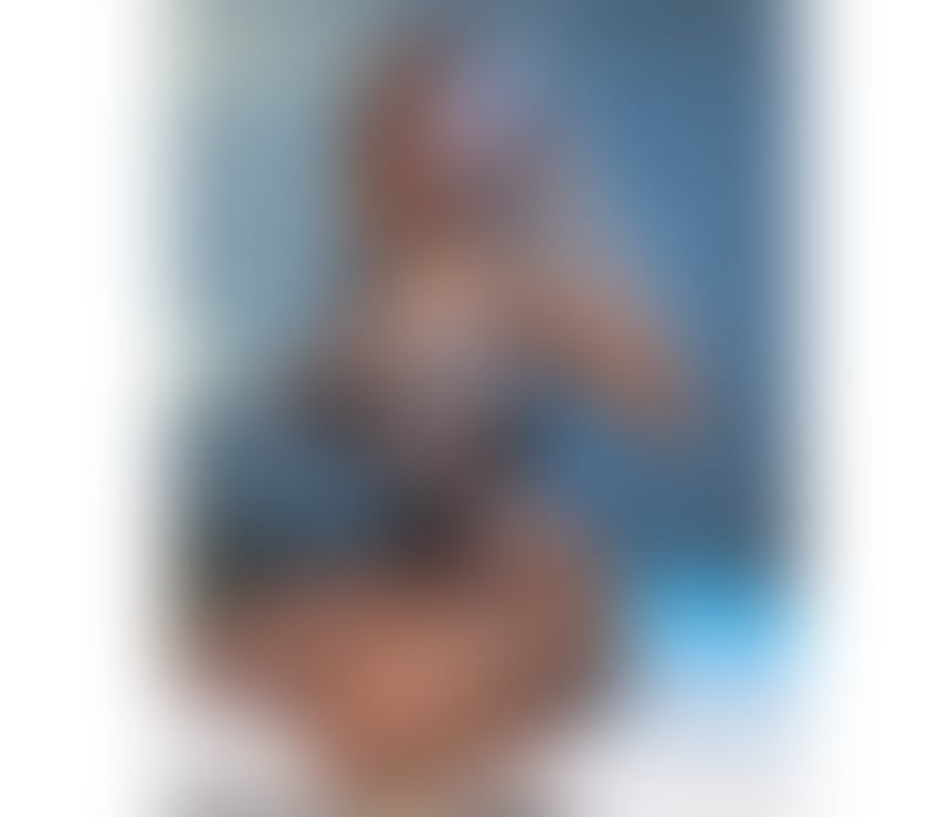 PRETTY HOT LATIN GIRL 😋