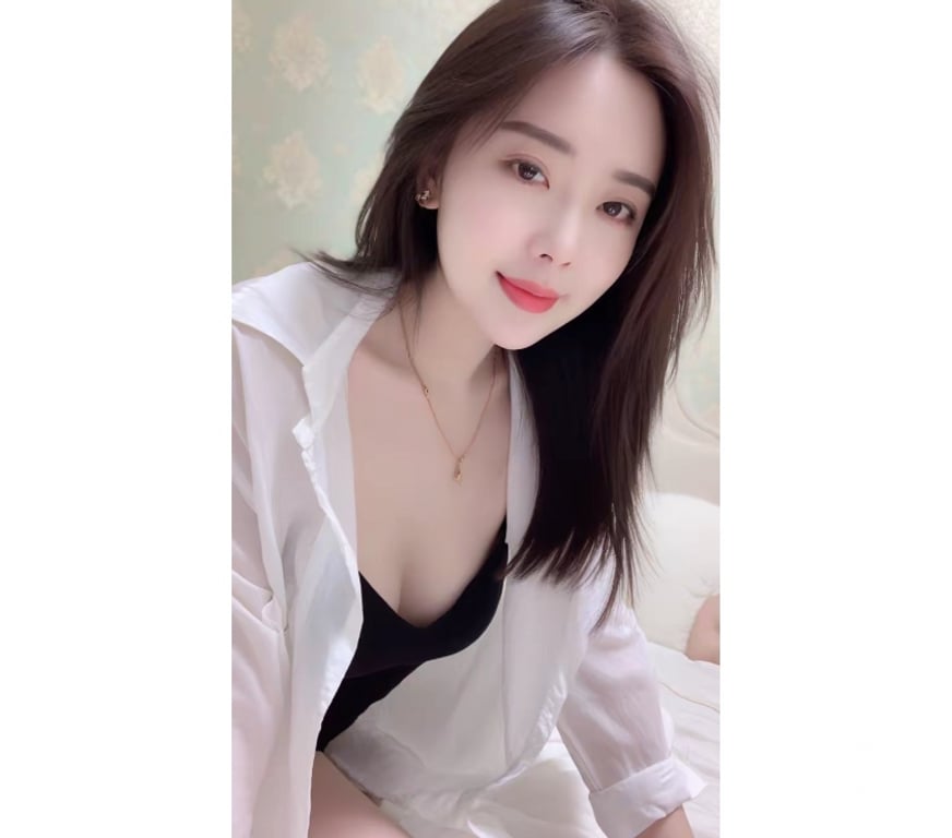 Escorts Worcestershire Worcester - Photos for ✨ Elegant Companion • Calm Presence ✨07962677596