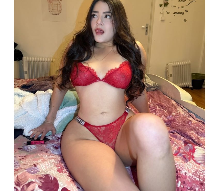Escorts Kent Medway - Kent - Photos for Alexandra new in town