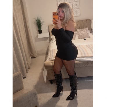 Escorts Golders Green North West London - Photos for Bruna👅🍭big ass🍑🍑party🍺🍾🥃