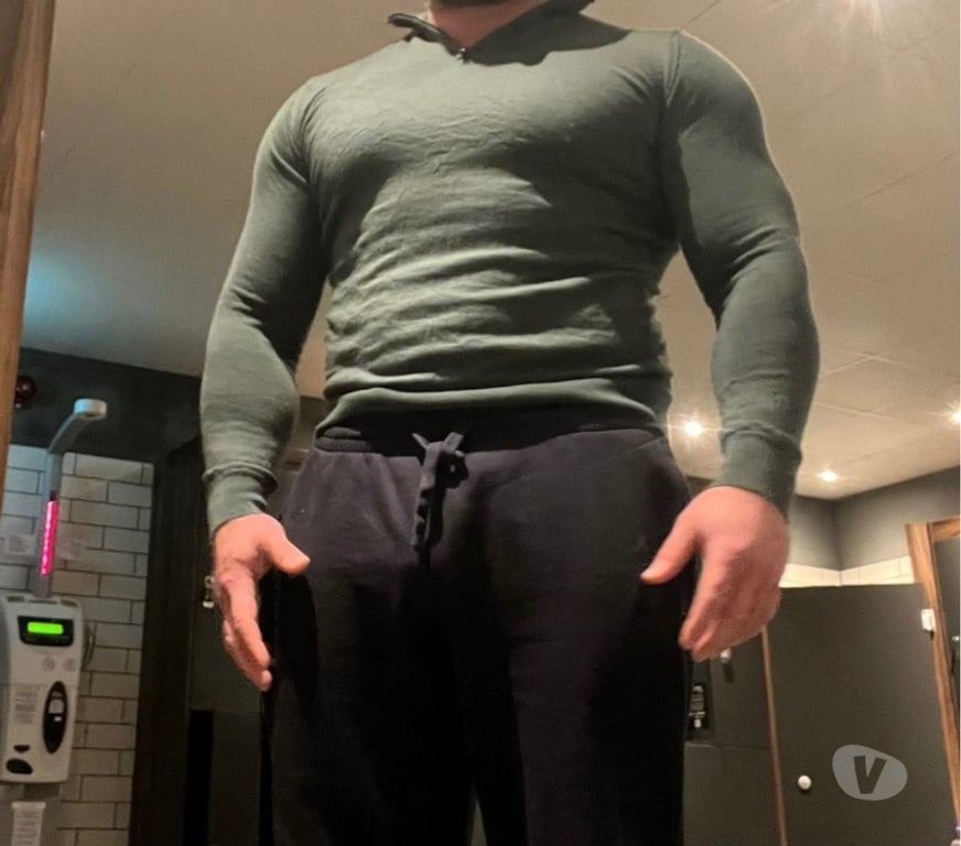 Escorts West Yorkshire Leeds - Photos for Straight Male Massages - Outcall Only