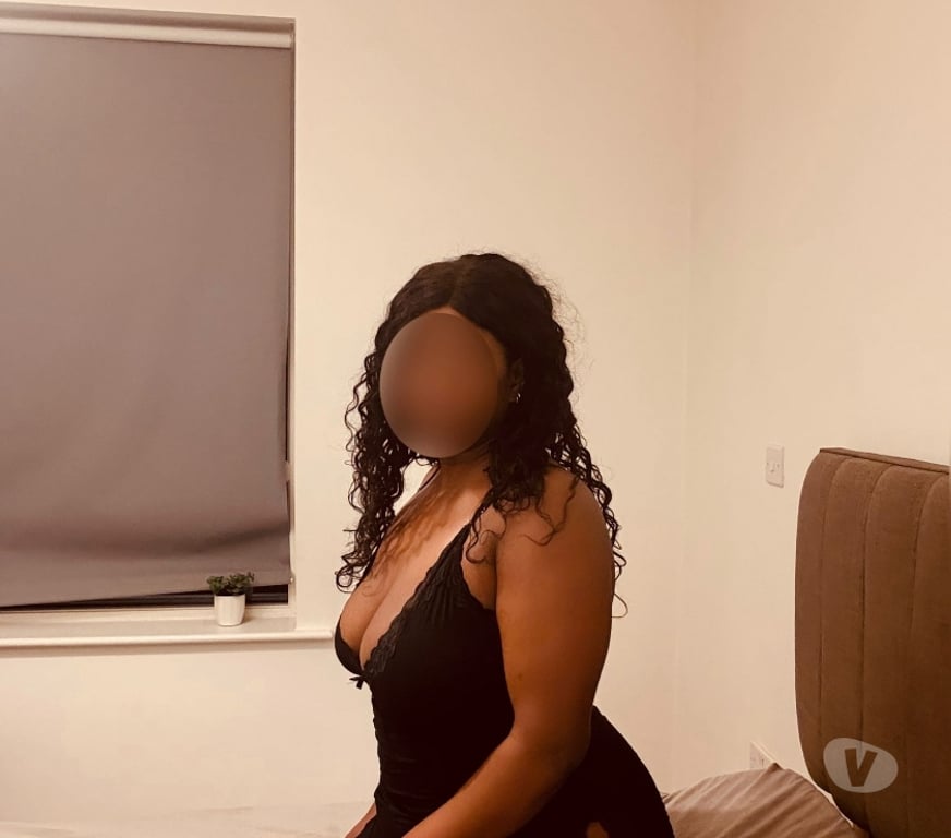 Escorts North London Winchmore Hill - North London - Photos for Curvy British Ebony