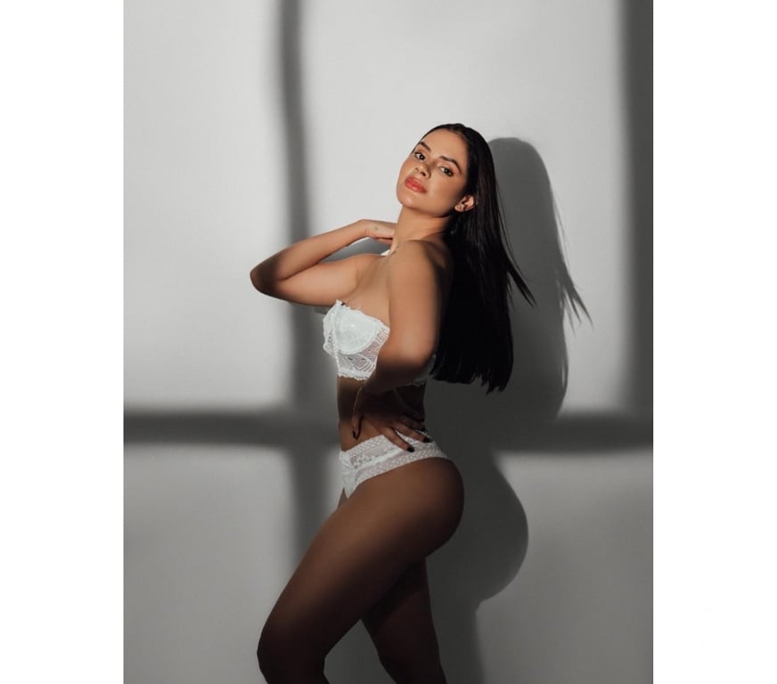 Escorts East London Walthamstow - East London - Photos for VITÓRIA PRETTY AND SWEET GIRL 📍E17 📞 07704045153 📞