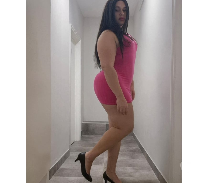 Trans Escorts North London Arsenal Station - North London - Photos for TRANSGENDER LAURA CURVY BODY BIG ASS AVAILABLE NOW