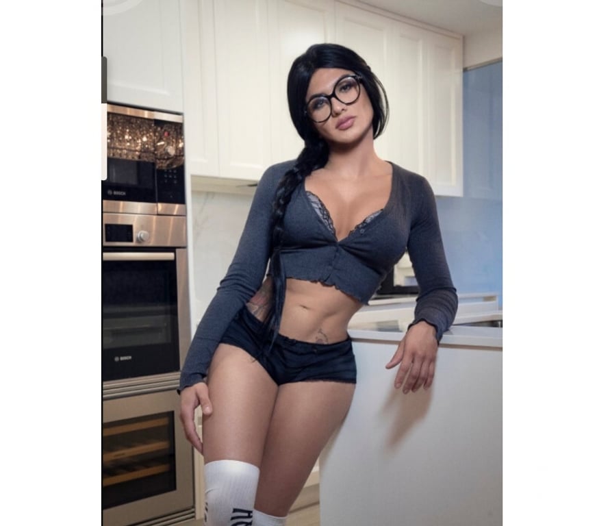 Escorts Merseyside Liverpool - Photos for 🧚🏻ts Thaizz bellucci new new Liverpool 🧚🏻ts