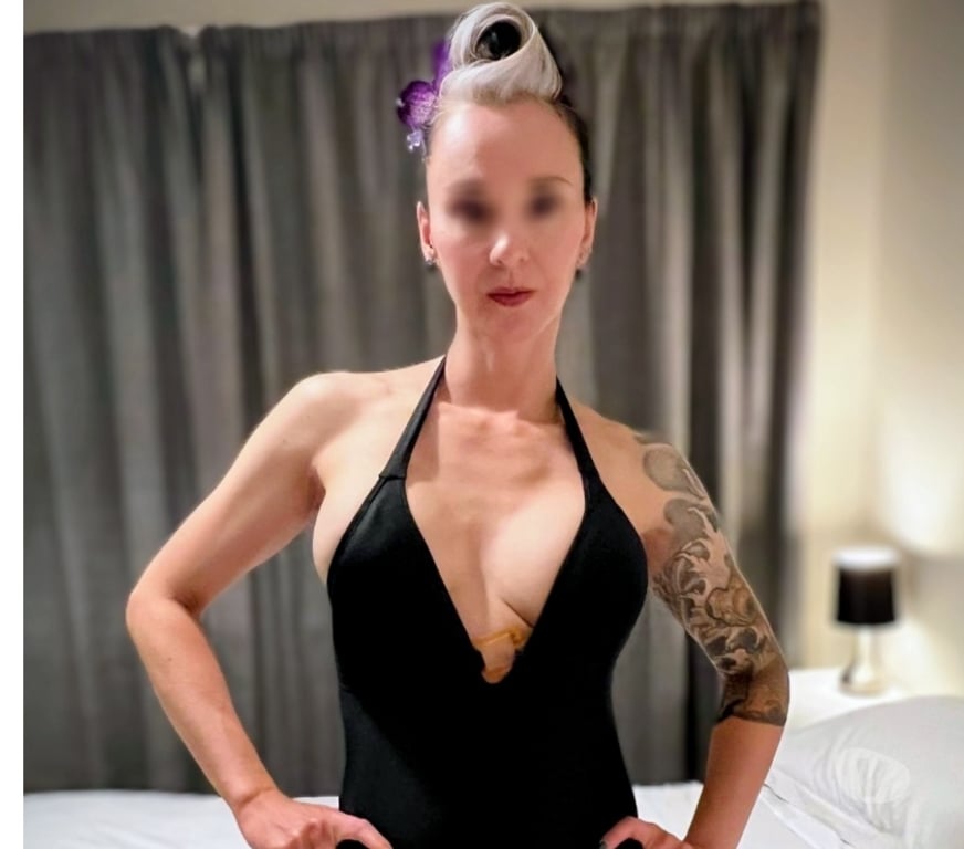 Escorts Somerset Taunton - Somerset - Photos for Relaxing and Revitalising Massage by English Sadie!