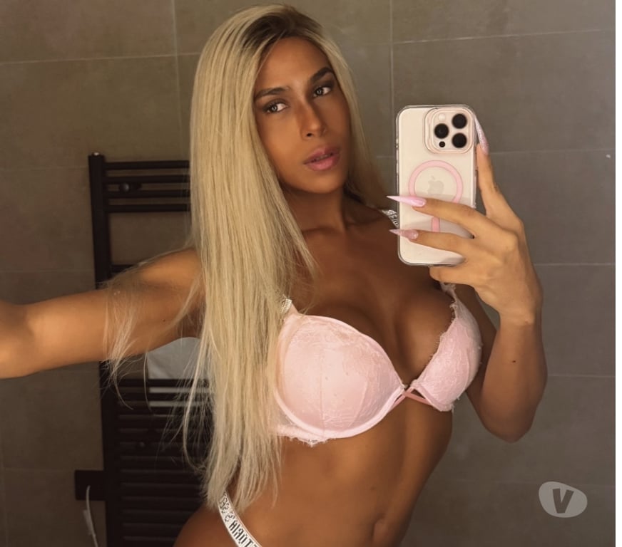 Trans Escorts Essex Brentwood - Photos for Izza Brazilian Ts