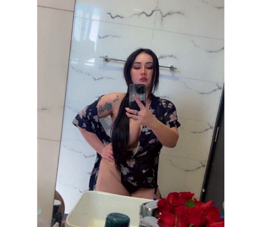 Escorts Gloucestershire South Gloucestershire - Photos for Busty Cara❤️‍🔥Stunning Thai at Your Service ✨🔥