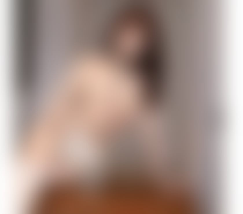 Photos for 🎁 beautiful Asian woman is in town