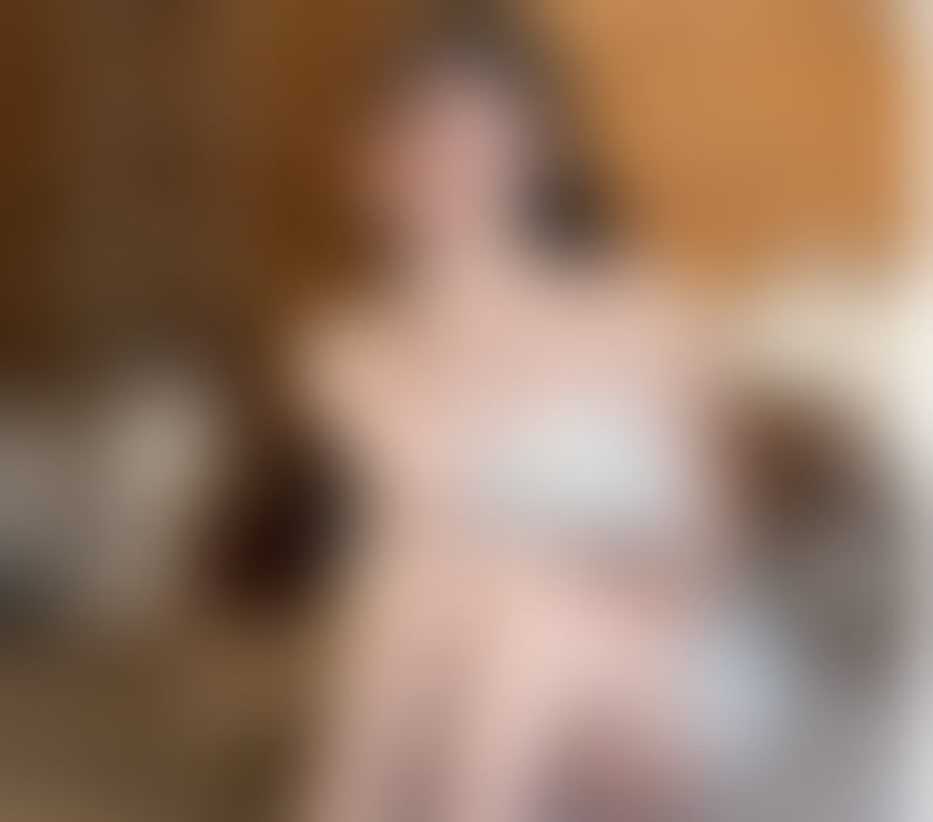 Escorts York City Centre York - Photos for ☎️Welcome to my wonderful world, Asian girl👠