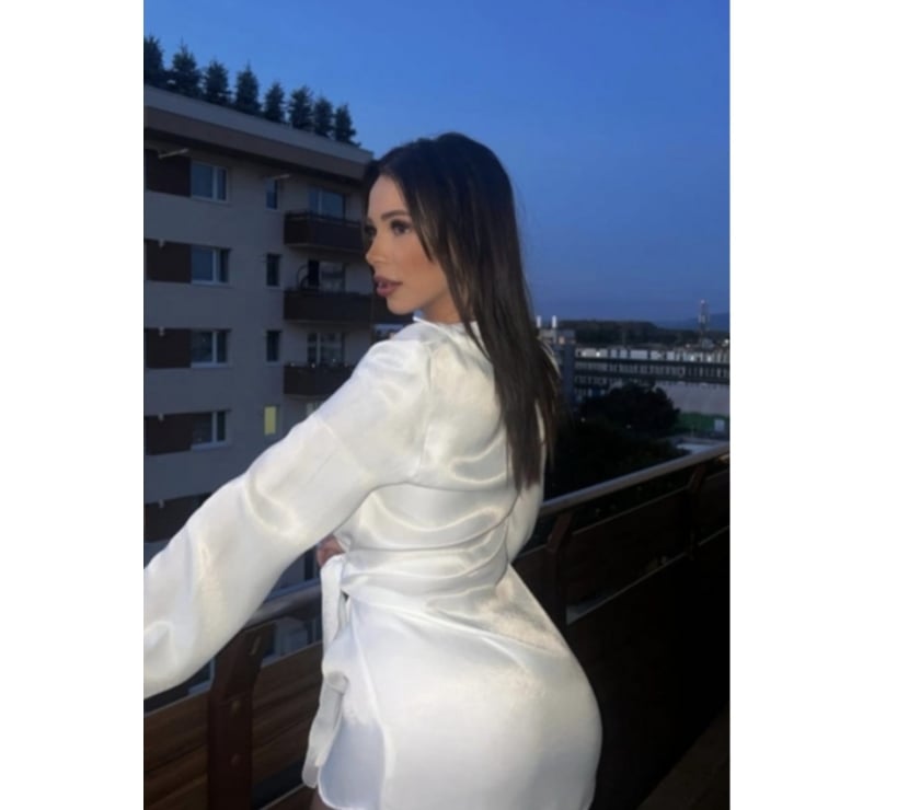 Escorts East London Canary Wharf - East London - Photos for Brunette Latina Outcall 🥵