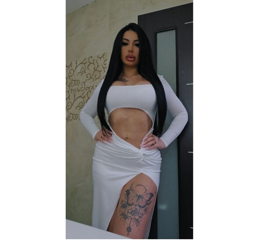 Escorts Essex Basildon - Photos for Brunette Latina Outcall 🥵