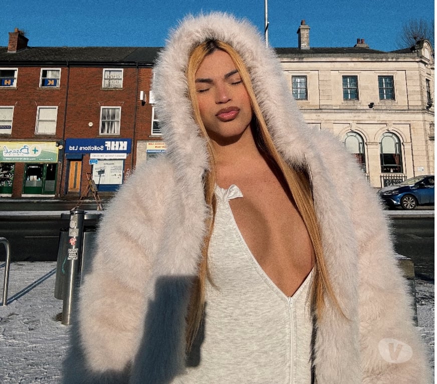 Escorts Greater Manchester Manchester - Photos for Florybellaa new girl in MANCHESTER 🇧🇷 party 🎉