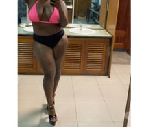 Curvy black British Queen 👸🏿🇬🇧