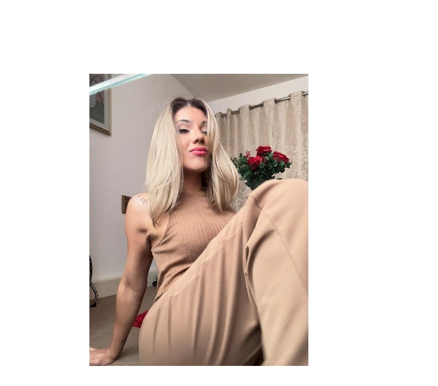 Trans Escorts South East London East Croydon (Tramlink) Station - South East London - Photos for Ts,Celine from Brazil 🇧🇷 top and bottom