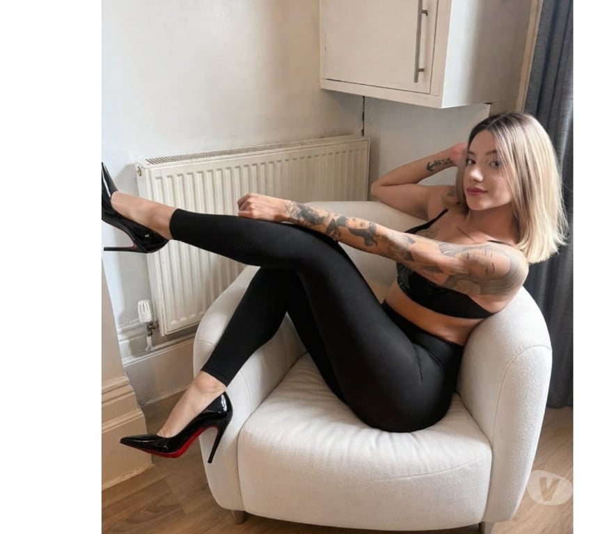 Trans Escorts South East London East Croydon (Tramlink) Station - South East London - Photos for Ts,Celine from Brazil 🇧🇷 top and bottom