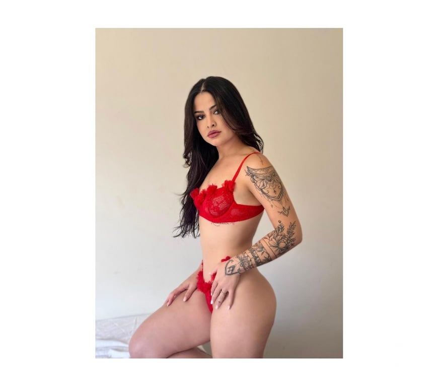 Escorts West Midlands Coventry - Photos for LAURA NEW IN TOWN ✨