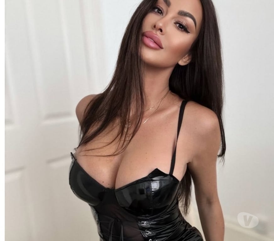 Escorts Merseyside Liverpool - Photos for 🔥HOT&SWEET🔥EMILY💯🎉PARTY🥂REAL PICS