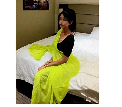  Escorts Swindon Town Centre Swindon - Photos for INIYA Indian🇮🇳New To Swindon