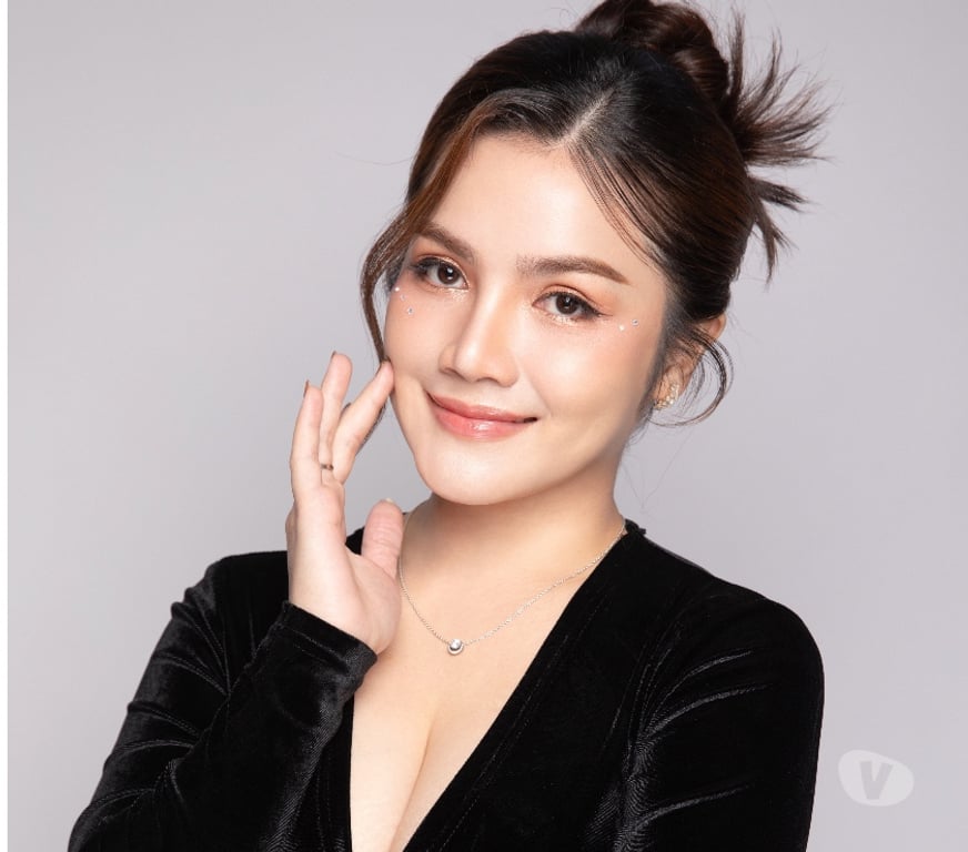 Full body massage East London Canary Wharf - DLR Station - East London - Photos for Emily Thai spa an appointment please