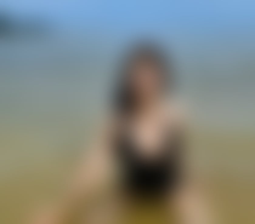 Escorts Aberdeen City Centre Aberdeen - Photos for 🌟 Elegant Companion • Private & Relaxed 🌟