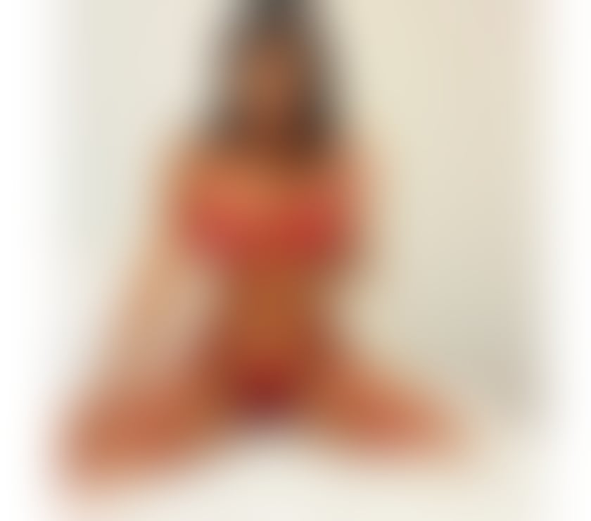 JULIA! Your Favorite GFE Latina