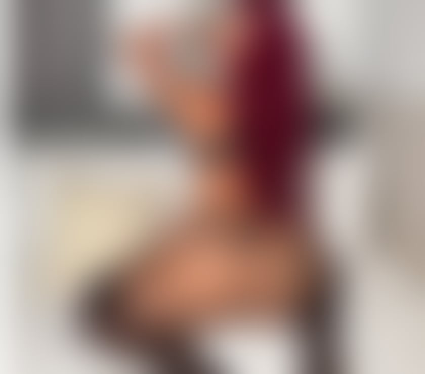 Trans Escorts Buckinghamshire Milton Keynes - Photos for Raven in red....