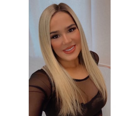 Photos for Nicoly party Girl, Brazilian 🔞⚡️🎊🍾