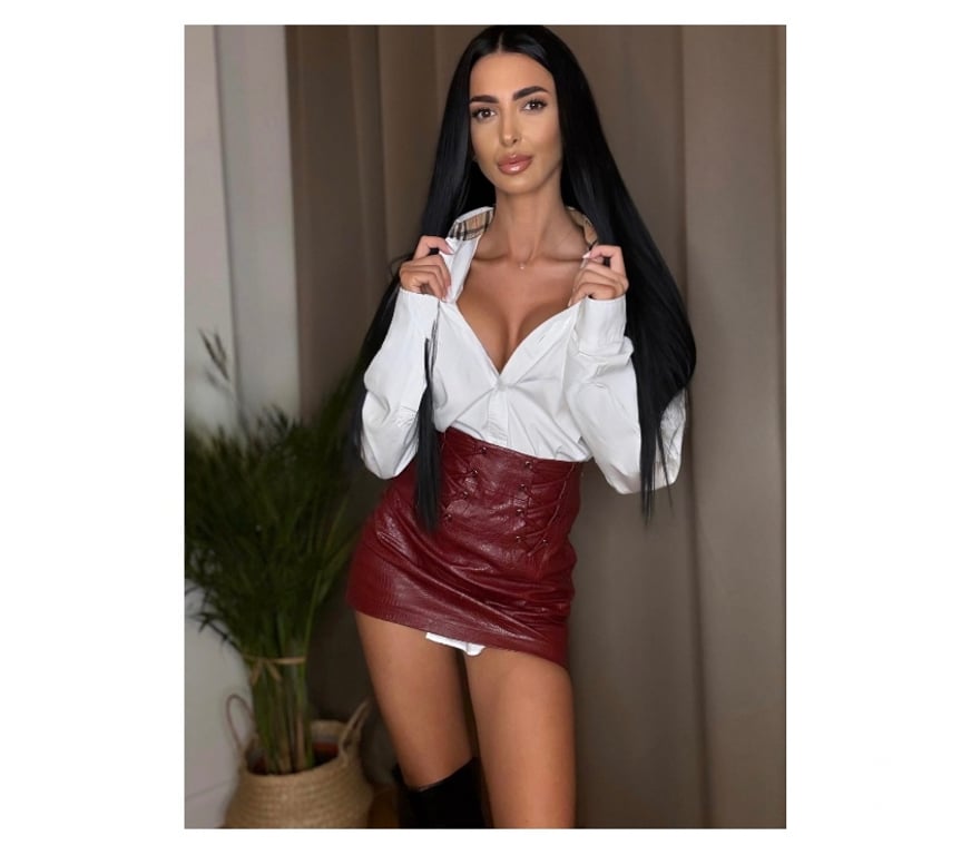 Escorts Hampshire Portsmouth - Photos for STUNNING KELLY 🎀 PETITE SLIM BRUNETTE ❤️ Genuine 💯