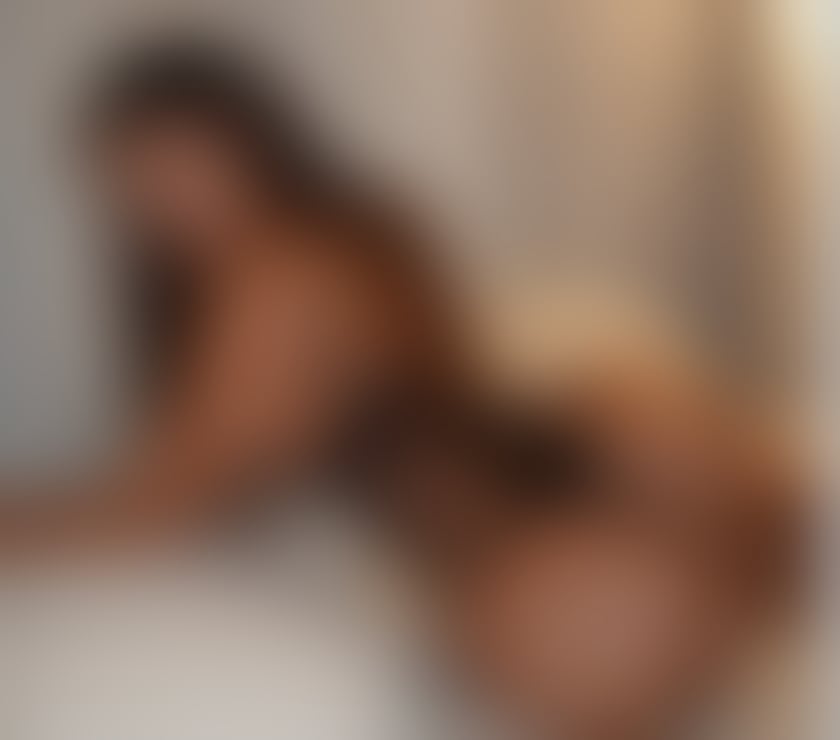 Escorts South East London Camberwell - South East London - Photos for Curvy latina💋mature and fun🥳💋💋