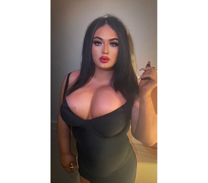 Trans Escorts Perivale Ealing - Photos for 7inch Curvy Irish Ts available in Perivale Ealing