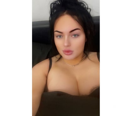 Trans Escorts Perivale Ealing - Photos for 7inch curvy Irish trans girl in Perivale