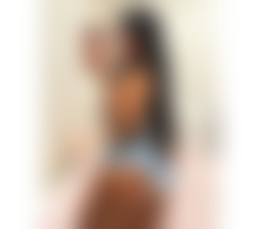 Julia Elegant, Warm & Passionate