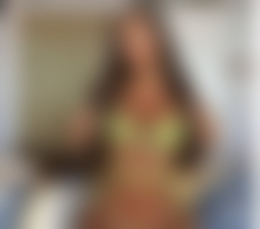 Photos for Sexy Bombshell 😈 💯Real Strapon 😈