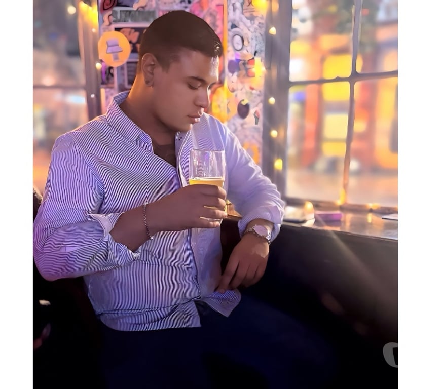  Gay massage Kent Dover - Photos for massage Brazilian boy