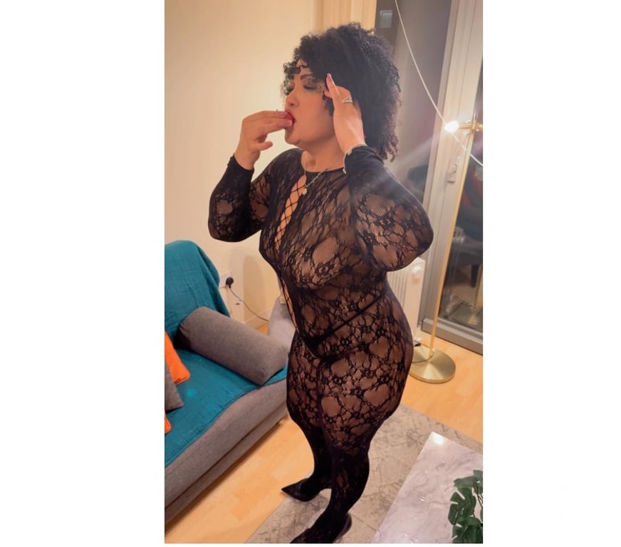 Escorts West London North Acton Station - West London - Photos for Talita party girl🥳 Sensual and unhurried🍑