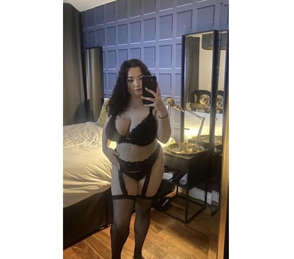 Escorts and Massages Manchester City Centre Manchester - Photos for 🇬🇧 Busty English Emily Manchester