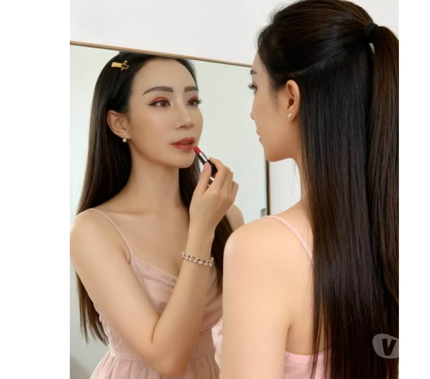 Escorts North London Southgate Station - North London - Photos for Top New Asian beauties at the Southgate N14