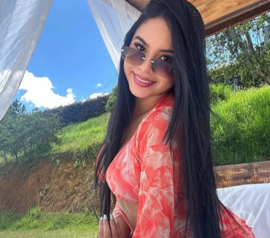 Escorts East London Canary Wharf - DLR Station - East London - Photos for 🎉HOT AND PLAYFUL LATINA 🔥