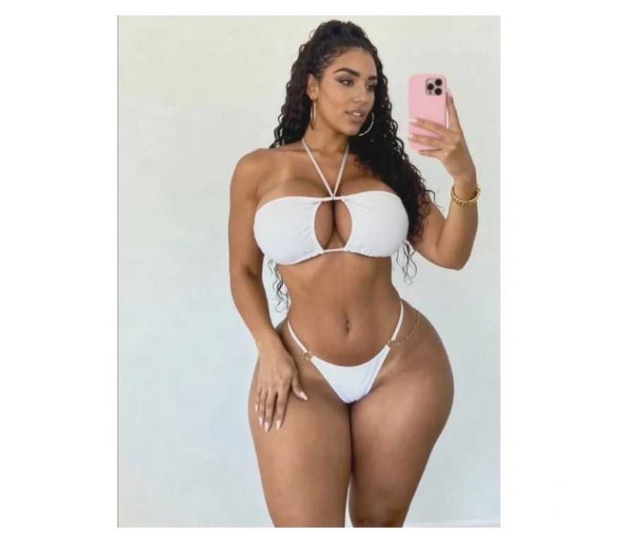 Escorts East London Walthamstow Central Station - East London - Photos for BIG ASS 🍑 HOT LATINA 🔥 A-LEVELS AND PARTY 🎉