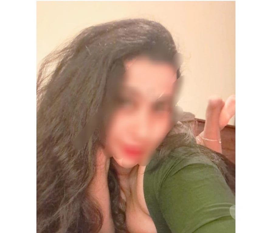 Escorts South East London Croydon - Photos for HANITA🥵 South Indian Tamil Girl! New In Croydon Town