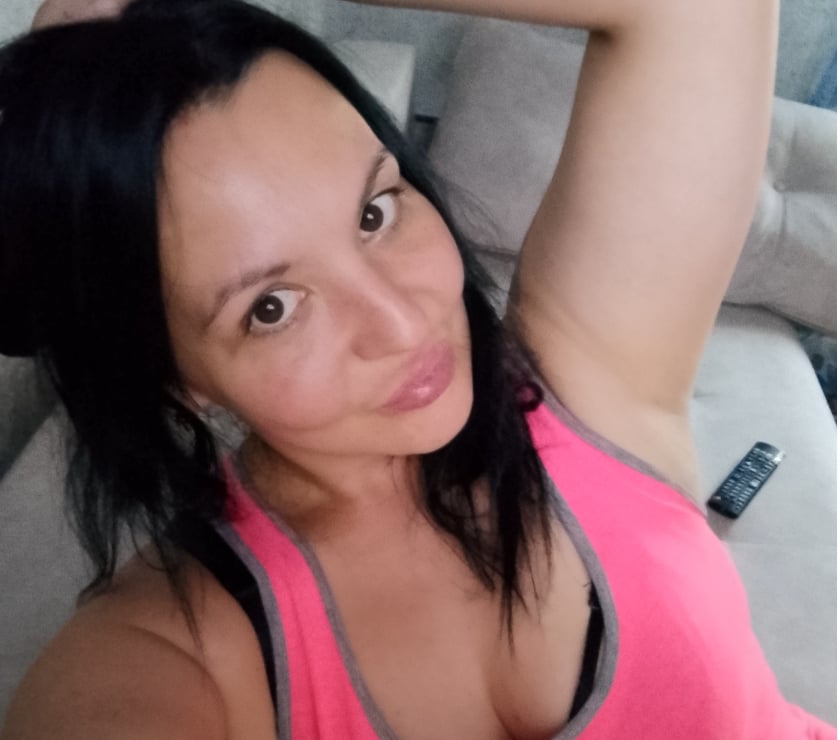 Photos for Genuine Ukrainian 10£ 5 mins Whatsapp Only 📞07440335793