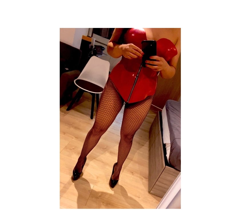 Escorts Highland Inverness - Highland - Photos for Mistress Meduza. 6 day here BDSM WS