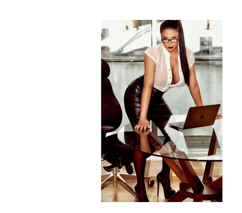 Escorts Highland Inverness - Highland - Photos for Mistress Meduza. 6 day here BDSM WS